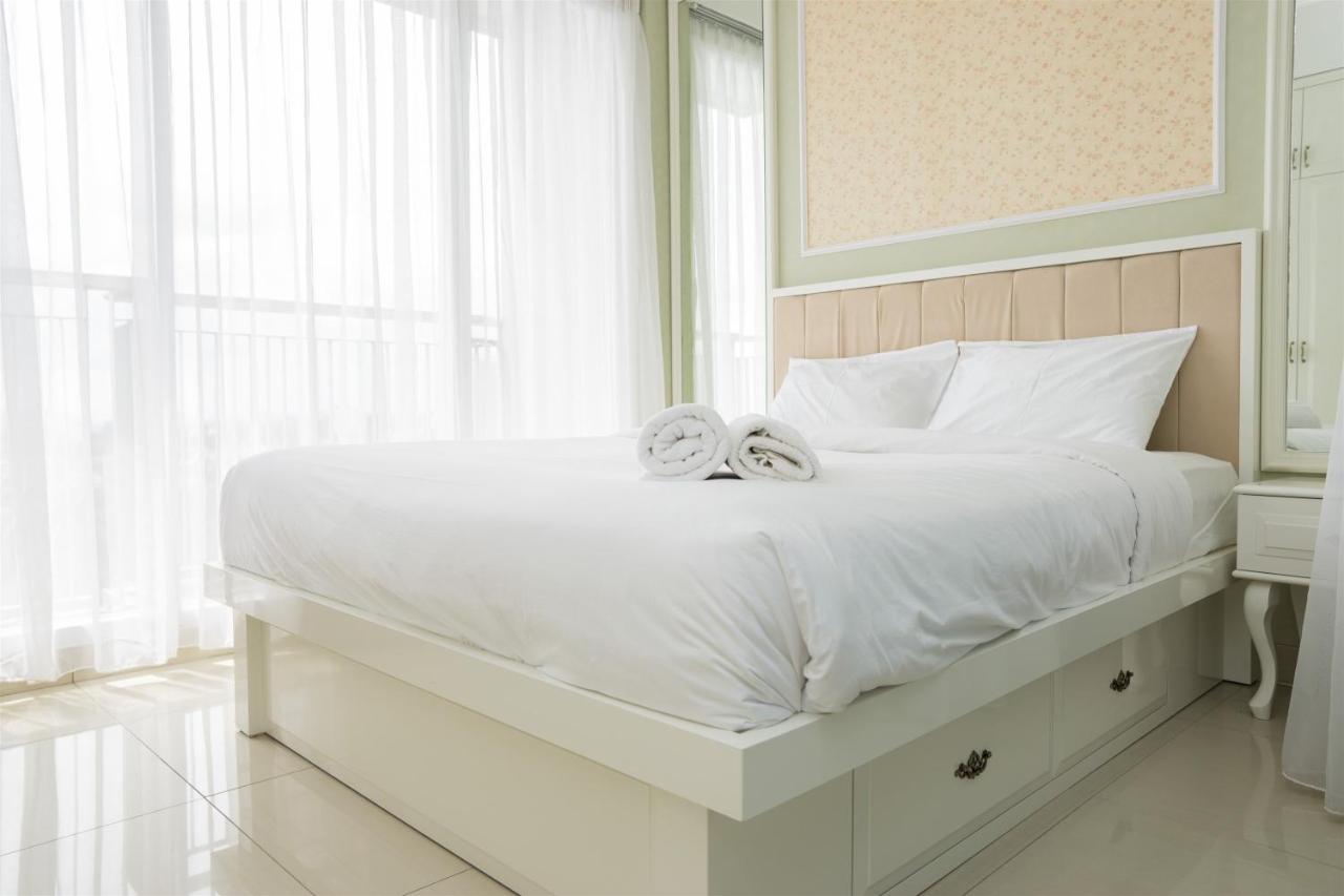 Spacious 1Br Dago Suites Apartment By Travelio Bandung Bagian luar foto